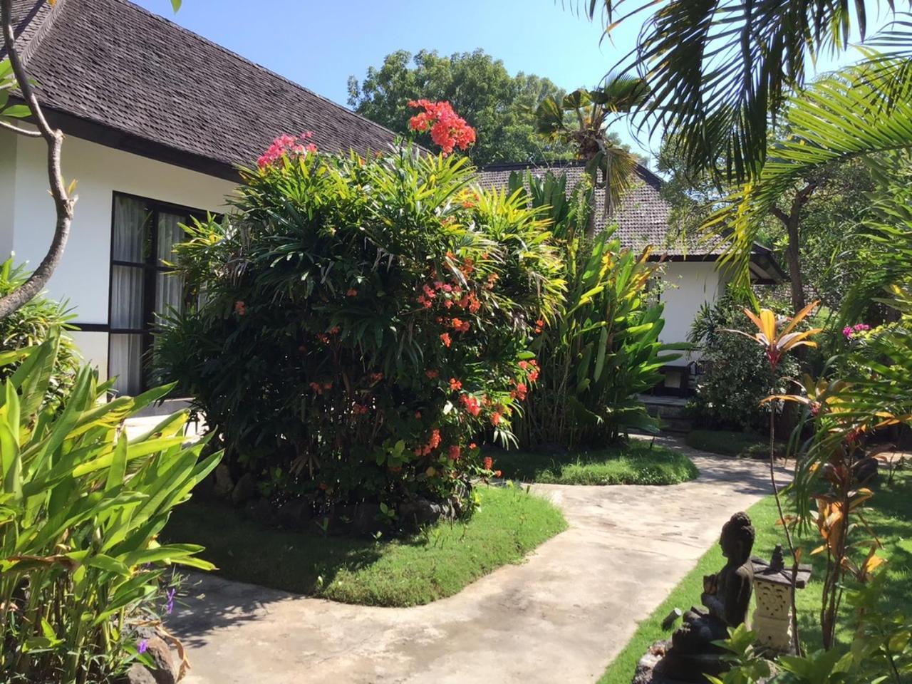 Taman Dewi Sri Villa Et Bungalow 페무테란 외부 사진