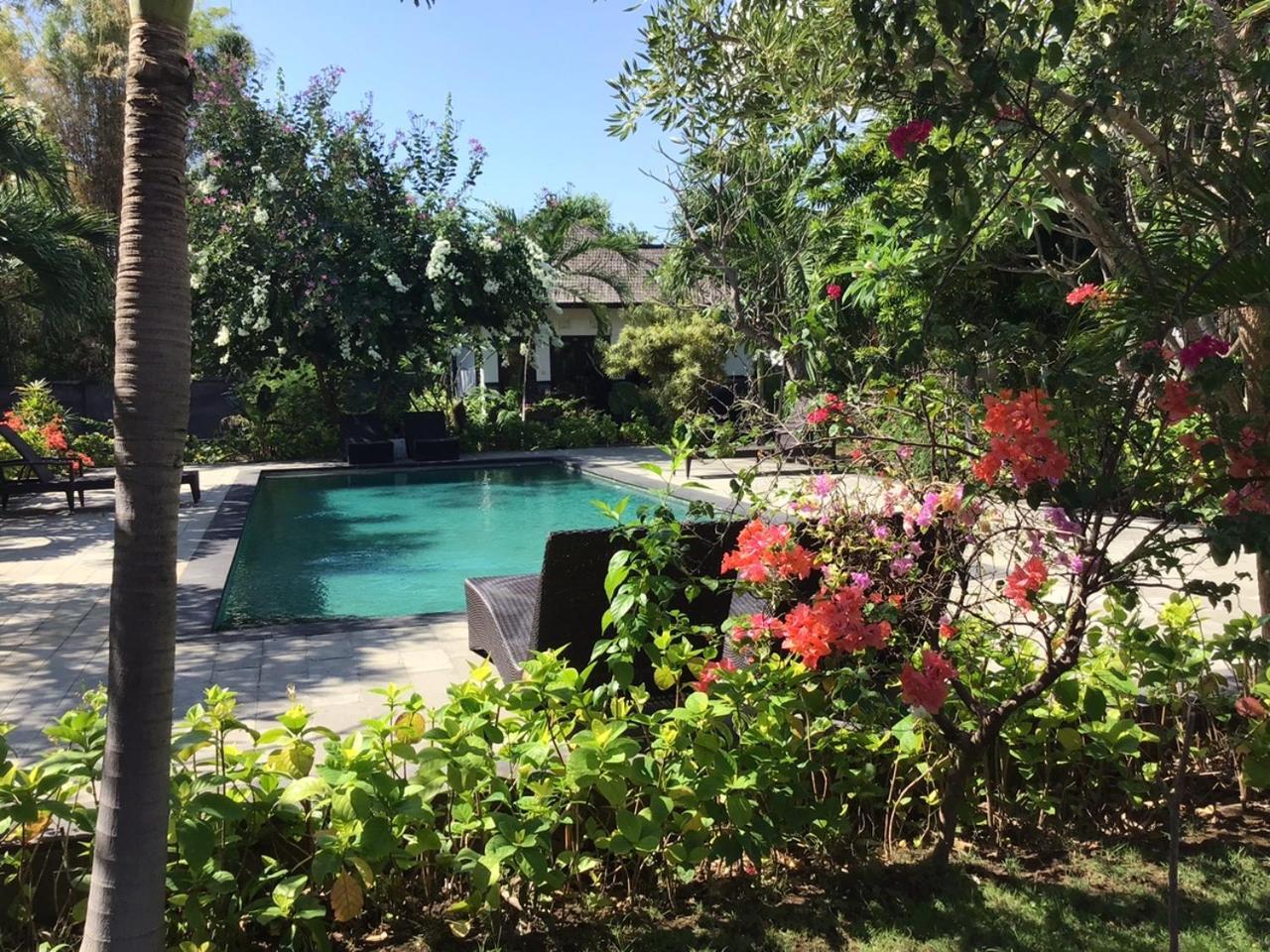 Taman Dewi Sri Villa Et Bungalow 페무테란 외부 사진