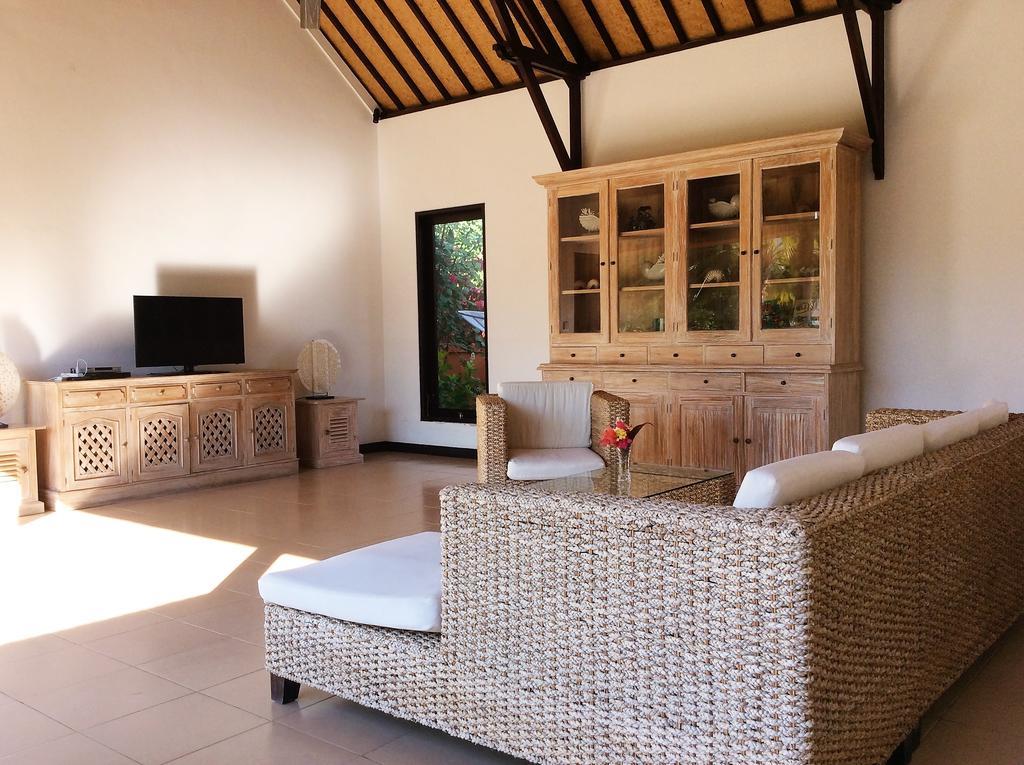 Taman Dewi Sri Villa Et Bungalow 페무테란 외부 사진