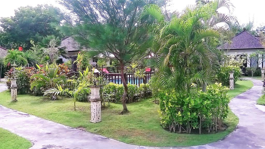 Taman Dewi Sri Villa Et Bungalow 페무테란 외부 사진