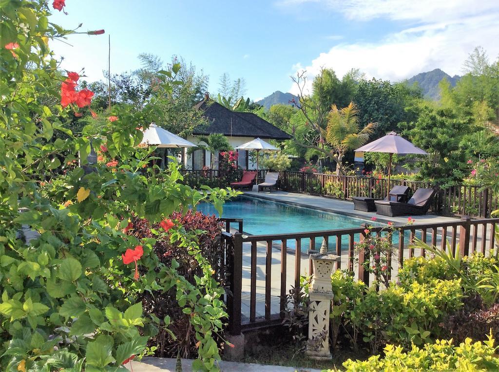Taman Dewi Sri Villa Et Bungalow 페무테란 외부 사진