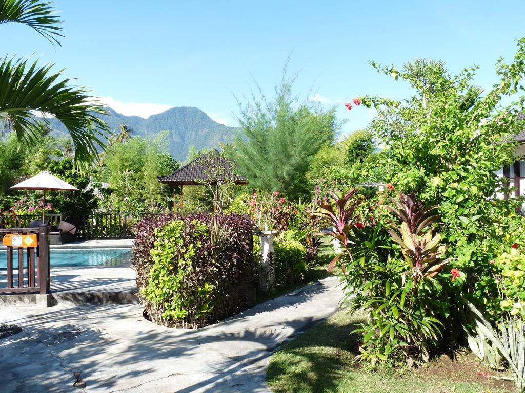 Taman Dewi Sri Villa Et Bungalow 페무테란 외부 사진