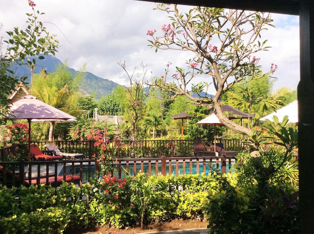 Taman Dewi Sri Villa Et Bungalow 페무테란 외부 사진